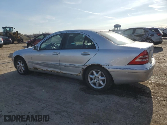 2002 Mercedes-Benz C 230/260/280/320 with VIN WDBRF64J62F199159, listed as a Copart auction lot 87456334 with 60,781 mi miles and Clean Title. Bid and sale history available at DreamBid. Image 2.