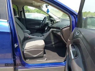2014 Ford Escape SE z VIN 1FMCU0GXXEUB21280, wystawiony jako IAAI lot #42494933 z przebiegiem 153 131 mil mil oraz . Historia ofert i sprzedaży dostępna na DreamBid. Obrazek 5.