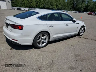 2019 Audi A5 Sportback Prestige z VIN WAUFNCF59KA046744, wystawiony jako Copart lot #59763095 z przebiegiem 50 421 mil mil oraz Szkoda całkowita • Salvage title. Historia ofert i sprzedaży dostępna na DreamBid. Obrazek 3.