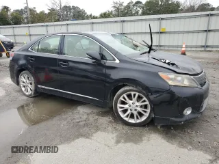 2010 Lexus HS 250h z VIN JTHBB1BA4A2021002, wystawiony jako Copart lot #44583985 z przebiegiem Nie podano mil oraz Tytuł czysty. Historia ofert i sprzedaży dostępna na DreamBid. Obrazek 4.