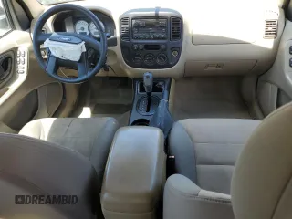 2005 Ford Escape XLS Value with VIN 1FMYU02Z95DA00125, listed as a Copart auction lot 53492325 with 111,032 mi miles and Salvage Title. Bid and sale history available at carsss.com. Image 8.
