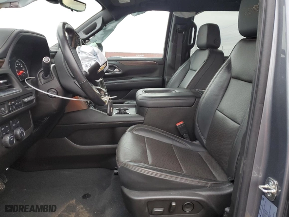 2021 Chevrolet Suburban High Country with VIN 1GNSKGKL3MR371388, listed as a Copart auction lot 81684624 with 95,046 mi miles and Salvage Title. Bid and sale history available at carsss.com. Image 7.