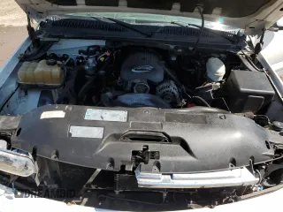 2003 Chevrolet Suburban LT with VIN 3GNEC16Z03G101118, listed as a Copart auction lot 56486765 with Not provided miles and Salvage title. Bid and sale history available at DreamBid. Image 12.