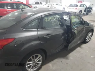 2016 Ford Focus SE с VIN 1FADP3F20GL227226, выставлен на аукционе IAAI как лот 40854372 с пробегом 132 608 миль миль и . История ставок и продаж доступна на DreamBid. Изображение 6.