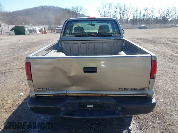 2003 Chevrolet S-10 with VIN 1GCCS19H438100436, listed as a IAAI auction lot 41891848 with 117,907 mi miles and . Bid and sale history available at DreamBid. Image 16.