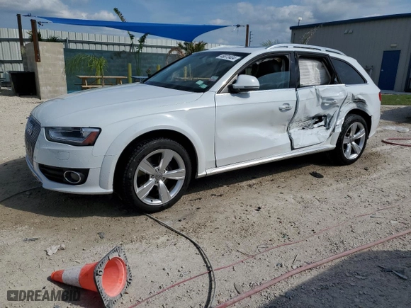 2015 Audi allroad Premium Plus with VIN WA1UFAFL3FA113526, listed as a Copart auction lot 46870404 with 29,820 mi miles. Bid and sale history available at carsss.com. Image 1.