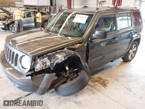 2016 Jeep Patriot Latitude with VIN 1C4NJRFB4GD804403, listed as a IAAI auction lot 42682919 with 105,360 mi miles and . Bid and sale history available at DreamBid. Image 18.