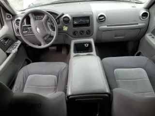 2005 Ford Expedition Special Service with VIN 1FMPU15525LA94297, listed as a Copart auction lot 48746165 with 0 mi miles and Salvage Title. Bid and sale history available at carsss.com. Image 8.