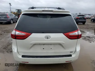 2019 Toyota Sienna XLE with VIN 5TDDZ3DC0KS224611, listed as a Copart auction lot 47667495 with 61,829 mi miles and Salvage Title. Bid and sale history available at carsss.com. Image 6.