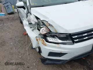 2018 Volkswagen Tiguan SEL с VIN 3VV2B7AX8JM102377, выставлен на аукционе IAAI как лот 42246183 с пробегом 77 349 миль миль и . История ставок и продаж доступна на DreamBid. Изображение 17.