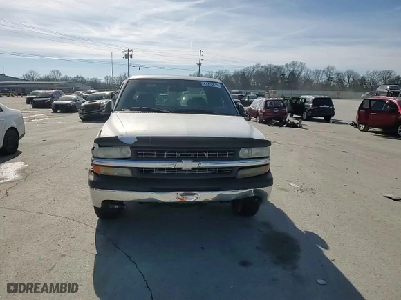 1999 Chevrolet Silverado 1500 LS with VIN 2GCEC19T8X1184568, listed as a Copart auction lot 43210875 with 223,160 mi miles and Clean Title. Bid and sale history available at carsss.com. Image 11.