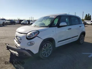 2019 FIAT 500L Trekking with VIN ZFBNFADH6KZ042149, listed as a Copart auction lot 81961714 with 51,554 mi miles and Salvage Title. Bid and sale history available at carsss.com. Image 1.
