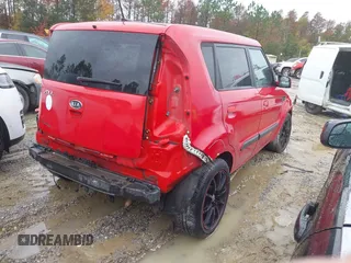 2010 Kia Soul + with VIN KNDJT2A25A7189521, listed as a IAAI auction lot 41008724 with 180,131 mi miles. Bid and sale history available at carsss.com. Image 4.