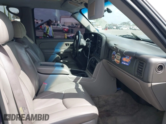 2005 Chevrolet Tahoe Z71 z VIN 1GNEC13T95R192599, wystawiony jako IAAI lot #41955397 z przebiegiem 179 292 mil mil oraz . Historia ofert i sprzedaży dostępna na DreamBid. Obrazek 5.