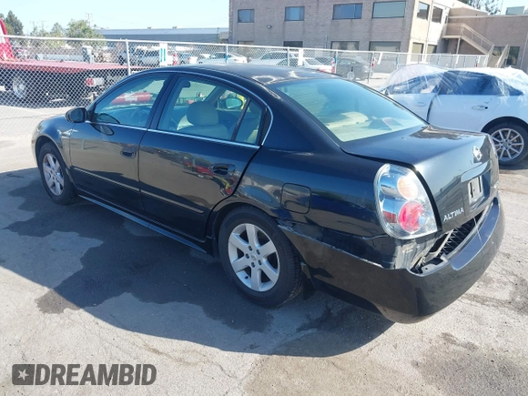 2003 Nissan Altima S with VIN 1N4AL11D93C268136, listed as a IAAI auction lot 41960386 with 181,444 mi miles. Bid and sale history available at carsss.com. Image 3.
