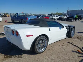 2008 Chevrolet Corvette with VIN 1G1YY36W885115736, listed as a IAAI auction lot 41844903 with Not Provided miles. Bid and sale history available at carsss.com. Image 4.