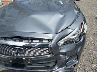 2015 Infiniti Q50 Premium with VIN JN1BV7AR8FM417774, listed as a IAAI auction lot 41909847 with 39,377 mi miles. Bid and sale history available at carsss.com. Image 6.
