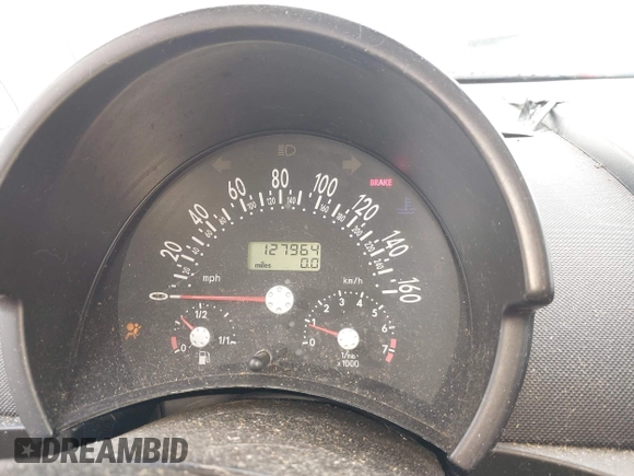 2000 Volkswagen Beetle GLX with VIN 3VWDD21C9YM430514, listed as a IAAI auction lot 41975527 with 127,964 mi miles and . Bid and sale history available at DreamBid. Image 7.