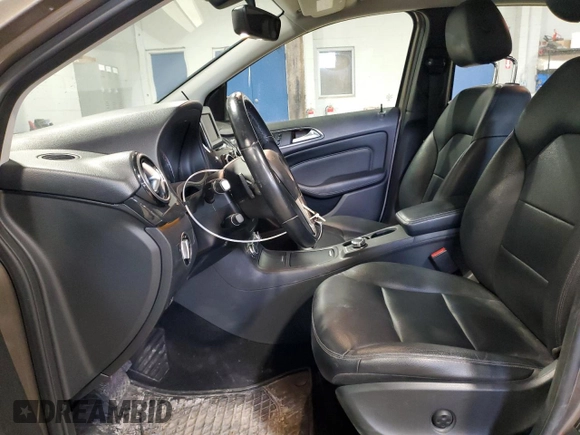 2013 Mercedes-Benz B 250 Sports Tourer with VIN WDDMH4EB1DJ161295, listed as a Copart auction lot 52190755 with 112,113 mi miles and Clean Title. Bid and sale history available at DreamBid. Image 7.
