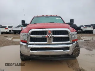 2017 Ram 2500 Tradesman z VIN 3C6UR5HJ3HG537915, wystawiony jako Copart lot #80660304 z przebiegiem 189 498 mil mil oraz Szkoda całkowita • Salvage title. Historia ofert i sprzedaży dostępna na DreamBid. Obrazek 5.