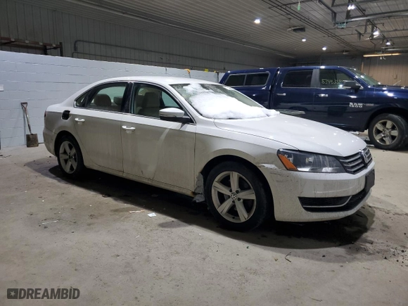 2013 Volkswagen Passat SE w/Sunroof with VIN 1VWBH7A3XDC019093, listed as a Copart auction lot 83589944 with 128,018 mi miles and Salvage Title. Bid and sale history available at carsss.com. Image 4.