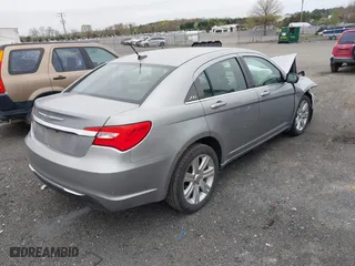 2013 Chrysler 200 Touring with VIN 1C3CCBBB3DN700154, listed as a IAAI auction lot 41944904 with 149,585 mi miles. Bid and sale history available at carsss.com. Image 4.