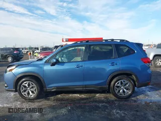 2024 Subaru Forester Premium with VIN JF2SKACC8RH516301, listed as a IAAI auction lot 41297281 with 10,340 mi miles. Bid and sale history available at carsss.com. Image 14.