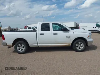 2019 Ram 1500 Tradesman z VIN 1C6RR7FG6KS590438, wystawiony jako IAAI lot #42086963 z przebiegiem 81 328 mil mil oraz . Historia ofert i sprzedaży dostępna na DreamBid. Obrazek 13.
