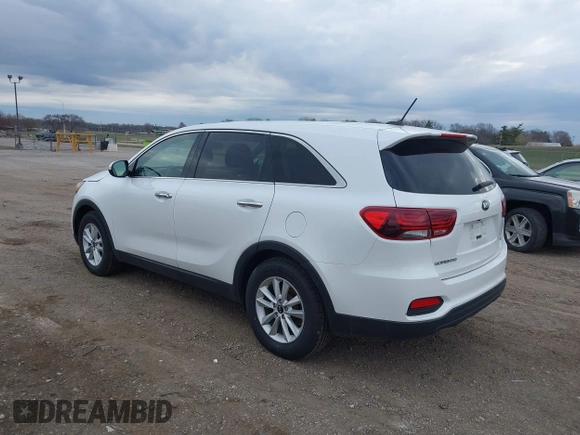 2019 Kia Sorento LX with VIN 5XYPG4A52KG489140, listed as a IAAI auction lot 41899973 with 131,257 mi miles and . Bid and sale history available at DreamBid. Image 3.