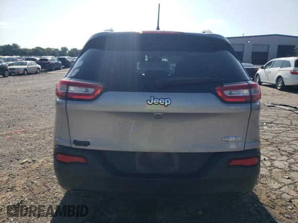 2018 Jeep Cherokee Latitude Plus with VIN 1C4PJLLB5JD519064, listed as a Copart auction lot 60925715 with 161,999 mi miles and Salvage title. Bid and sale history available at DreamBid. Image 6.