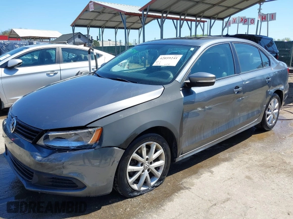 2011 Volkswagen Jetta Sedan SE PZEV with VIN 3VWDZ7AJ0BM306023, listed as a IAAI auction lot 42059241 with 176,879 mi miles. Bid and sale history available at carsss.com. Image 6.