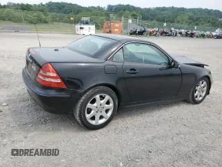 2002 Mercedes-Benz SLK 320 with VIN WDBKK65FX2F237273, listed as a Copart auction lot 61068345 with 193,304 mi miles and Salvage title. Bid and sale history available at DreamBid. Image 3.