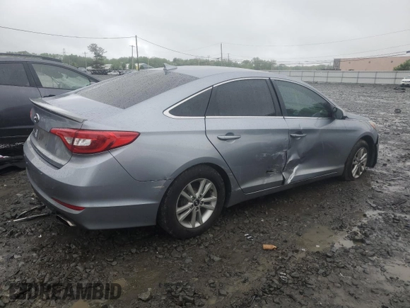 2015 Hyundai Sonata SE z VIN 5NPE24AF4FH010861, wystawiony jako Copart lot #55821735 z przebiegiem 207 202 mil mil oraz Czysty tytuł • Clean title. Historia ofert i sprzedaży dostępna na DreamBid. Obrazek 3.