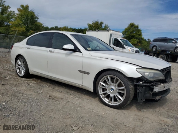2010 BMW 7 Series 750i with VIN WBAKA8C5XACY36150, listed as a Copart auction lot 72441914 with 100,549 mi miles and Salvage Title. Bid and sale history available at carsss.com. Image 4.