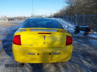 2008 Pontiac G5 with VIN 1G2AL18F487329317, listed as a IAAI auction lot 41403707 with 111,555 mi miles. Bid and sale history available at carsss.com. Image 16.