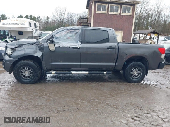 2013 Toyota Tundra с VIN 5TFDY5F18DX309798, выставлен на аукционе IAAI как лот 41711578 с пробегом 123 642 миль миль и . История ставок и продаж доступна на DreamBid. Изображение 15.