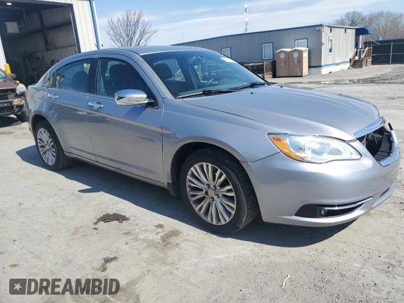 2013 Chrysler 200 Limited with VIN 1C3CCBCG6DN543455, listed as a Copart auction lot 52881035 with 105,722 mi miles and Salvage Title. Bid and sale history available at carsss.com. Image 4.