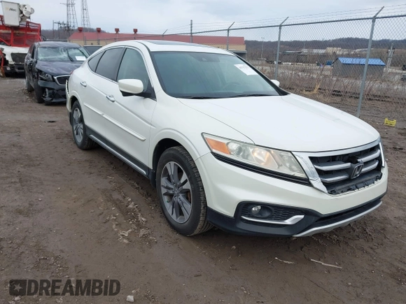 2013 Honda Crosstour EX-L z VIN 5J6TF2H52DL005559, wystawiony jako IAAI lot #41757271 z przebiegiem 171 850 mil mil oraz . Historia ofert i sprzedaży dostępna na DreamBid. Obrazek 1.