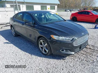 2013 Ford Fusion SE with VIN 3FA6P0HR6DR133608, listed as a IAAI auction lot 41962033 with 221,603 mi miles. Bid and sale history available at carsss.com. Image 1.
