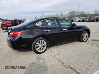 2013 Infiniti M z VIN JN1BY1AR2DM601156, wystawiony jako Copart lot #52408435 z przebiegiem 68 094 mil mil oraz Nie do naprawy • Non repairable. Historia ofert i sprzedaży dostępna na DreamBid. Obrazek 3.