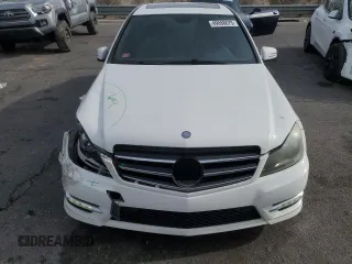 2014 Mercedes-Benz C 250 Sport с VIN WDDGF4HBXEG228554, выставлен на аукционе Copart как лот 49888675 с пробегом 133 533 миль миль и Списание • Salvage title. История ставок и продаж доступна на DreamBid. Изображение 5.