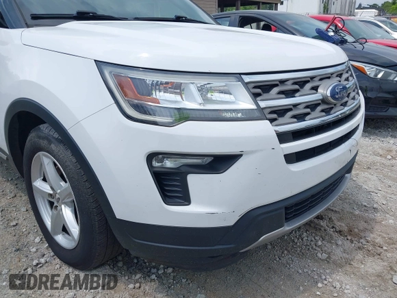 2018 Ford Explorer XLT z VIN 1FM5K7D8XJGA91825, wystawiony jako IAAI lot #42387991 z przebiegiem Nie podano mil oraz . Historia ofert i sprzedaży dostępna na DreamBid. Obrazek 17.