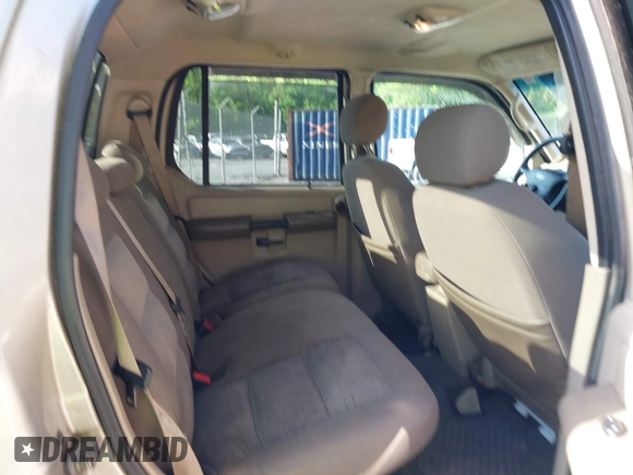 2004 Ford Explorer Sport Trac XLS z VIN 1FMZU77K84UA47217, wystawiony jako IAAI lot #42169359 z przebiegiem 169 053 mil mil oraz . Historia ofert i sprzedaży dostępna na DreamBid. Obrazek 8.
