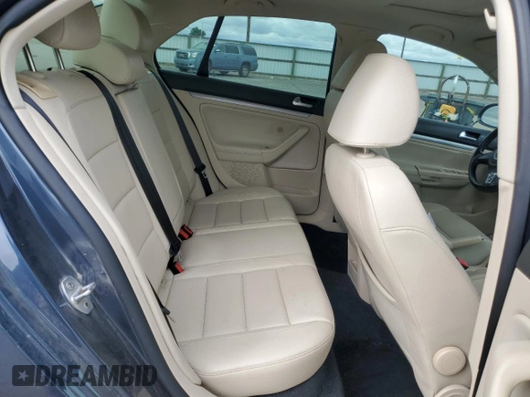 2010 Volkswagen Jetta Limited Edition with VIN 3VWRZ7AJ0AM099928, listed as a Copart auction lot 57291895 with 118,451 mi miles and Salvage title. Bid and sale history available at DreamBid. Image 10.