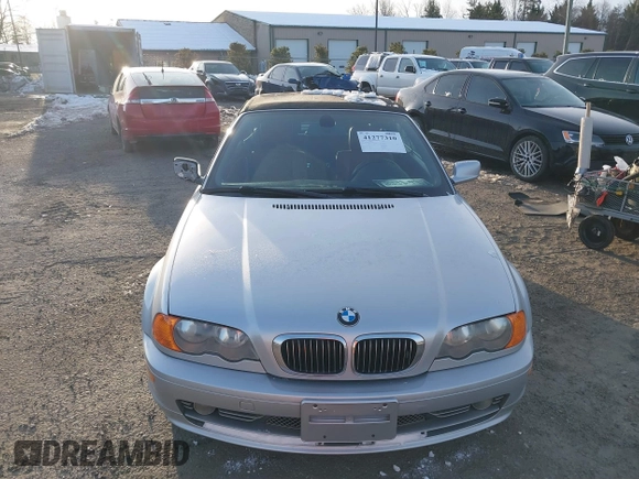 2001 BMW 3 Series 330Ci with VIN WBABS53421JU82591, listed as a IAAI auction lot 41277310 with 99,109 mi miles. Bid and sale history available at carsss.com. Image 12.