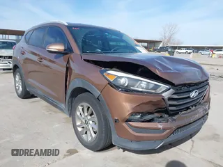 2016 Hyundai Tucson Limited with VIN KM8J33A20GU137662, listed as a IAAI auction lot 41818149 with 120,010 mi miles. Bid and sale history available at carsss.com. Image 1.
