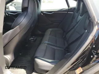 2018 Tesla Model S 75D с VIN 5YJSA1E24JF248762, выставлен на аукционе Copart как лот 61501075 с пробегом 63 802 миль миль и Списание • Salvage title. История ставок и продаж доступна на DreamBid. Изображение 10.