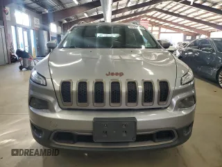 2016 Jeep Cherokee Latitude with VIN 1C4PJMCB7GW277235, listed as a Copart auction lot 87890955 with 226,497 mi miles and Salvage title. Bid and sale history available at DreamBid. Image 5.
