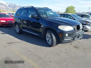 2008 BMW X5 4.8i z VIN 5UXFE83578LZ47417, wystawiony jako IAAI lot #42103465 z przebiegiem 130 942 mil mil oraz . Historia ofert i sprzedaży dostępna na DreamBid. Obrazek 1.