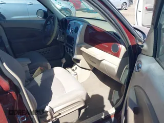 2008 Chrysler PT Cruiser z VIN 3A8FY48B98T126848, wystawiony jako IAAI lot #42121994 z przebiegiem 102 949 mil mil oraz . Historia ofert i sprzedaży dostępna na DreamBid. Obrazek 5.